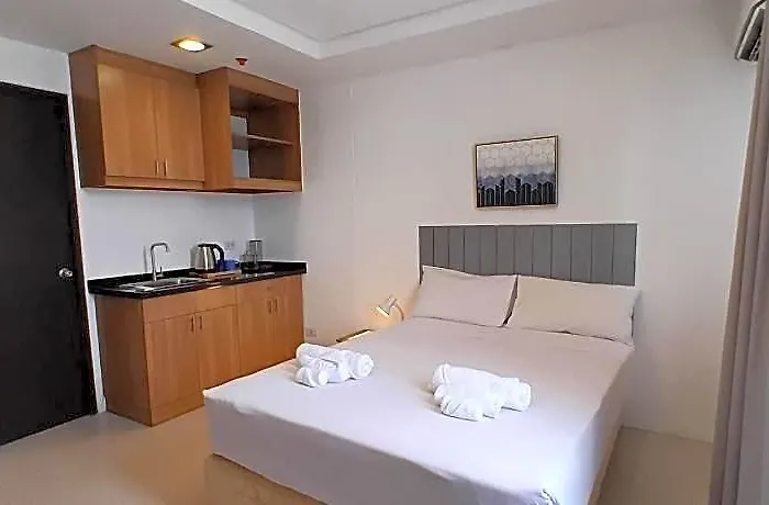 Amina Plaza And Residences مانيلا