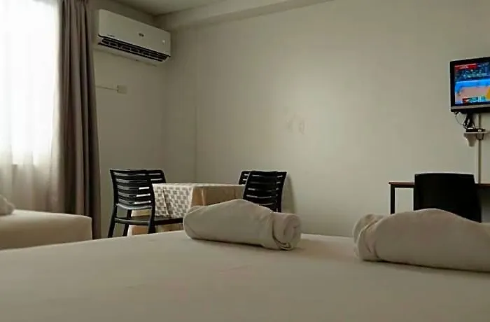 فندق Amina Plaza And Residences 5*