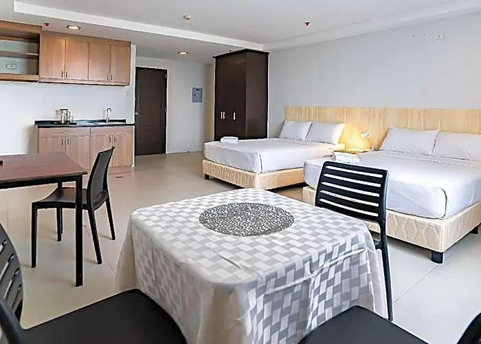 Amina Plaza And Residences 5*